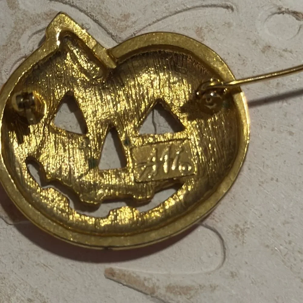 Jack o Lantern Enamel  AAI Accessories Associates inc brooch circa 1980